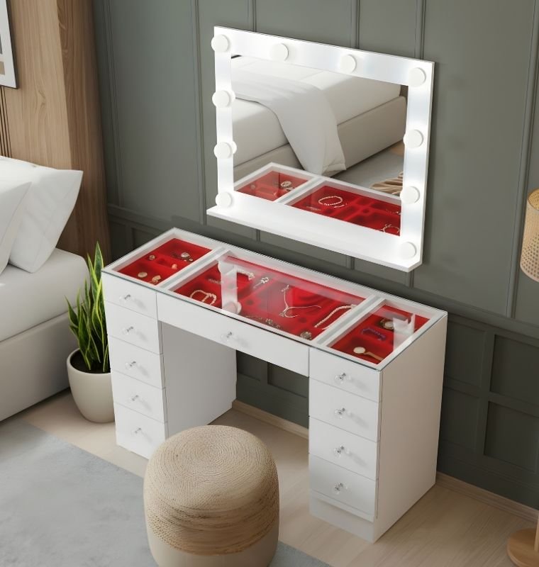 MAKYAJ MASASI